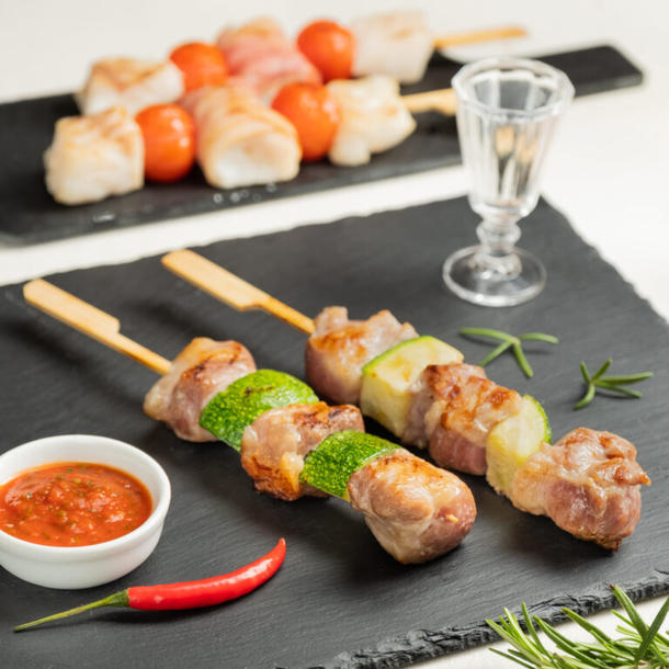 Шашлычок из свинины с овощами Шашлычок из свинины с овощами