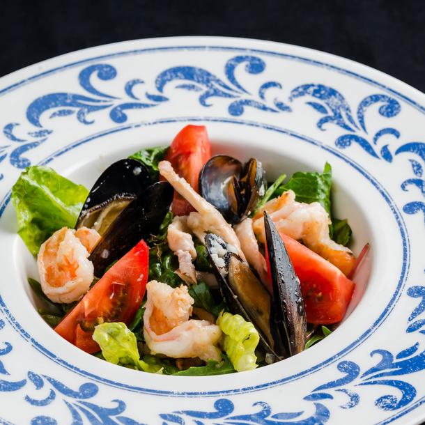 Салат из морепродуктов Салат из морепродуктов