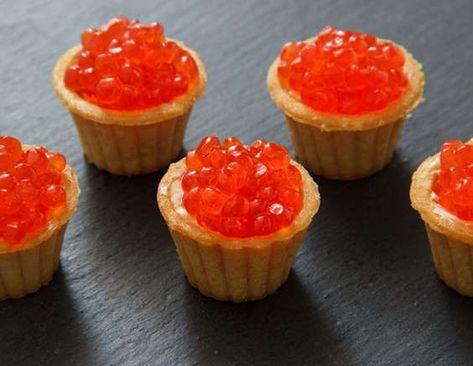 Тарталетка с икрой и сливочным кремом Тарталетка с икрой и сливочным кремом