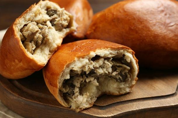 Мини пирожок с мясом Мини пирожок с мясом