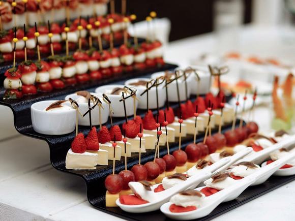 Доставка блюд и напитков на 35 персон в Ярославле