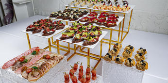 Фуршет-бокс "Мужская компания" на 18-22 персон